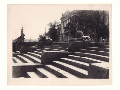 Пушкинский дом. Вид с набережной Малой Невы. Фотография Ленинград 1950-е гг. Размер 9х14 см. 