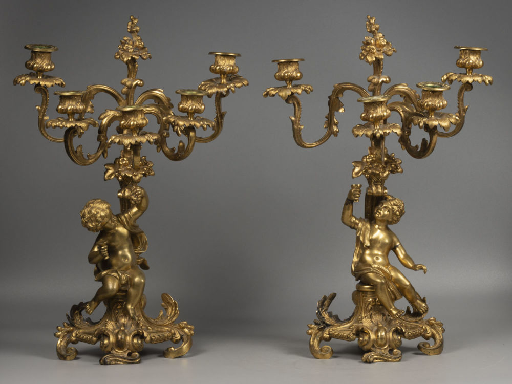 Канделябры парные (2 шт.) Бронза, позолота. Западная Европа. XIX в. Размер 46,5х31,5х20 см. 