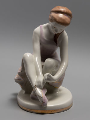 Балерина. Фарфор. ЛФЗ. 1955-1957-е гг. Ломоносовский фарфор. Размер высота 21 см., по подставке 