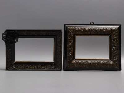 Рамки для фотографий (2 шт.) Дерево, резьба, лепка. Кон. XIX – нач. ХХ в. Размеры: 22х16х2,3 