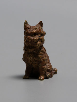 Венская бронза. Йоркширский терьер. Рыжий. Сидит. Австрия, Вена. XIX в. Размер 40х32х17 мм. 