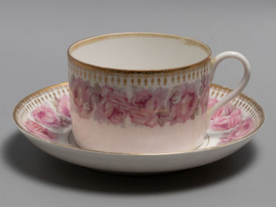 Чайная пара. Фарфор. Гарднер. 1870-1890-е гг. Размеры чашка высота 5 см., диаметр 8 см.; блюдце 