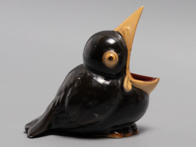 Галчонок. Пепельница. Фарфор. Вербилки. 1930-е гг. Размер 9,7х9,5х5,4 см. Клеймо на донышке. 