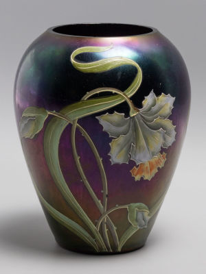 Модерн, Ар-нуво. Ваза нарциссы. Кранавальное стекло, роспись эмалью. Западная Европа. Начало ХХ в. 