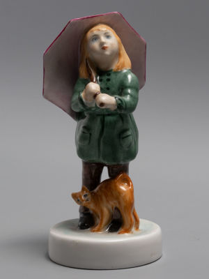 Авт. М Никольская, Н Петрова. Статуэтка. &laquo;Оленька&raquo; (Девочка под белым зонтиком с кошкой). 