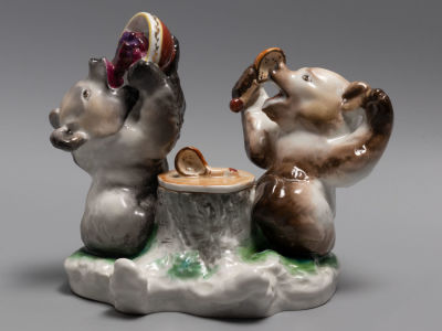 Авт. ск. Е.И.Чарушин. Медвежата. Чернильница. Фарфор. ЛФЗ 1960-е гг. Размер 14х16,5х11 см. 