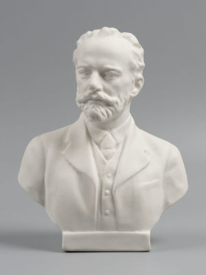 Автор В.И.Сычев. Чайковский. Бюст. Фарфор. ЛФЗ. 1960-е гг. Бисквитный фарфор. Размер 16,8х13 