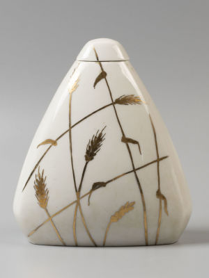 Яровой В. Рожь. Авторский графин Фарфор ЛФЗ 1964 г. Рожь. Авторский графин. Подпись на донышке: 