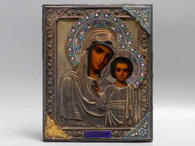 Икона. Казанская БМ. Эмали, серебро 84 пр., именник СГ. 1880-1890-е гг. Размер 18,2х22,5х2,7 