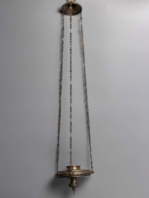 Лампада. Серебро, 84 пр. Вес 260,6 гр. Нач. XIX в. Размер: высота подвешивания 55,5 см. 