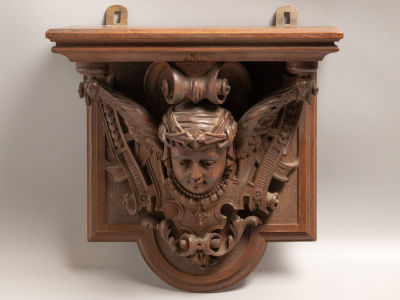 Мебельная фабрика Беляева "Путти" Полка. Дерево, резьба.Рубеж XIX-ХХ вв. Высота 30 см., размер 