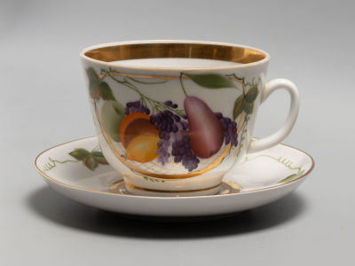 Худ. Шуляк Г. Чайная пара &laquo;Изабелла&raquo; Фарфор, ручная роспись. ЛФЗ. 1970-1980-е гг. Размеры: 