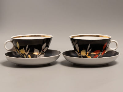 [Советский минимализм 1960х] Две чайные пары. Фарфор Дулево 1960-1970-е гг. Размер чашки 6х10 