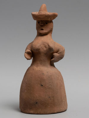 [Коллекция А.М.Бьянки] Авт. У. Бабкина. Каргопольский промысел &laquo;Баба&raquo;. Глина без росписи. 