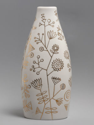 Авт. В.М.Городецкий. Ваза &laquo;Золотые веточки&raquo;. Фарфор, ЛФЗ. 1960-е гг. Размер 22х10х7,5 см. 