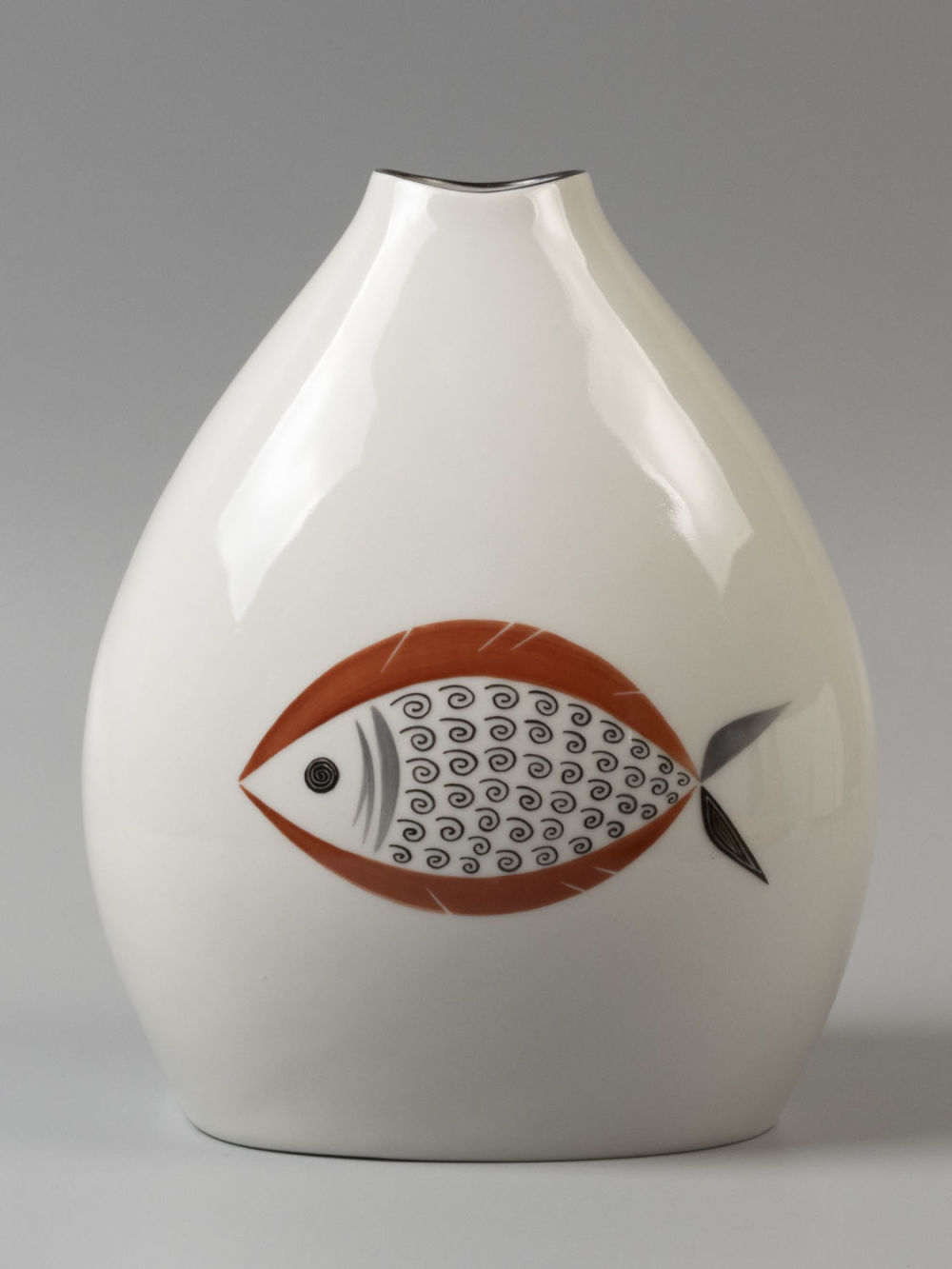 Орлова Л.Ф. Рыбка Авторская ваза Фарфор ЛФЗ 1962 г. Высота 19 см. Ваза в авторской росписи 