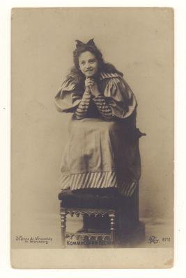 Комиссаржевская. Открытка. Начало ХХв. 3713 Helene de Nirosovsky, St. Petersbourg. 8711. 