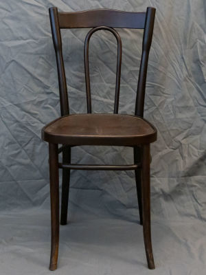 Стул венский № 118 фирмы "Тонет". Дерево, гнутая лоза. Австро-Венгрия. Москва. Нач. ХХ в. Размер 