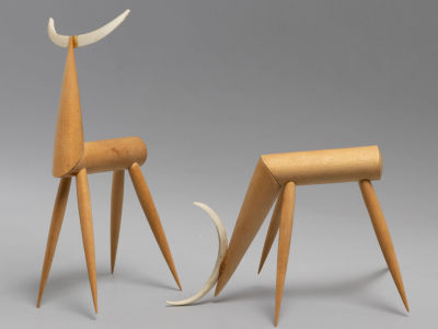 [Коллекция Б.А.Смирнова] Блюмин Я.Н., "Олени" Две авторские статуэтки. Дерево, пластик 