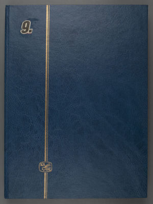 Кляссер №9 со спичечными этикетками. 16 листов. Размер 22,5х30,5 см. 830 этикеток 1973-1976 гг. 