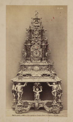 Часы. Из Баварского национального музея. Фотография. Вторая половина XIX века. Размер 47х32 см. 