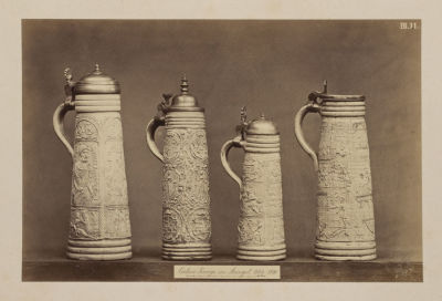 Фаянсовые пивные кружки (1569-1591). Из Баварского национального музея. Фотография. Вторая 