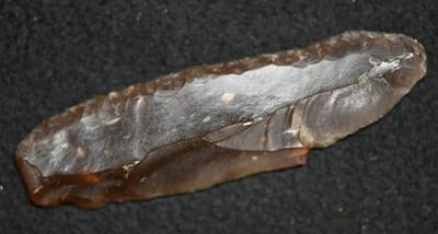 4" Knife River Chert Uniface Flake Knife Found in Mountrail Co. ND, Keele COA Ex: Dan Maas 