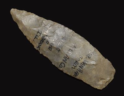 2 1/2" Archaic Cobden Spear Point found in McLean County, Ill. 2 1/2" Archaic Cobden Spear Point 