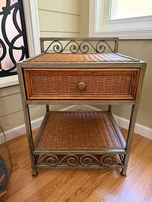 Pier 1 Imports Wicker & Iron End Table. Excellent condition. Measures 28" x 18" x 20".