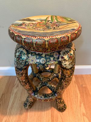 Vintage Japanese Porcelain Barrel Stool. Excellent condition. Measures 17" x 10" x 10".