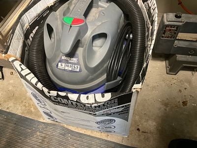 Five Gallon Shop Vac Contractor. Great condition. Tested and works as it should!