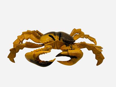 Large Carved Wooden Crab. Great condition. 18 inches wide x 11 inches deep.