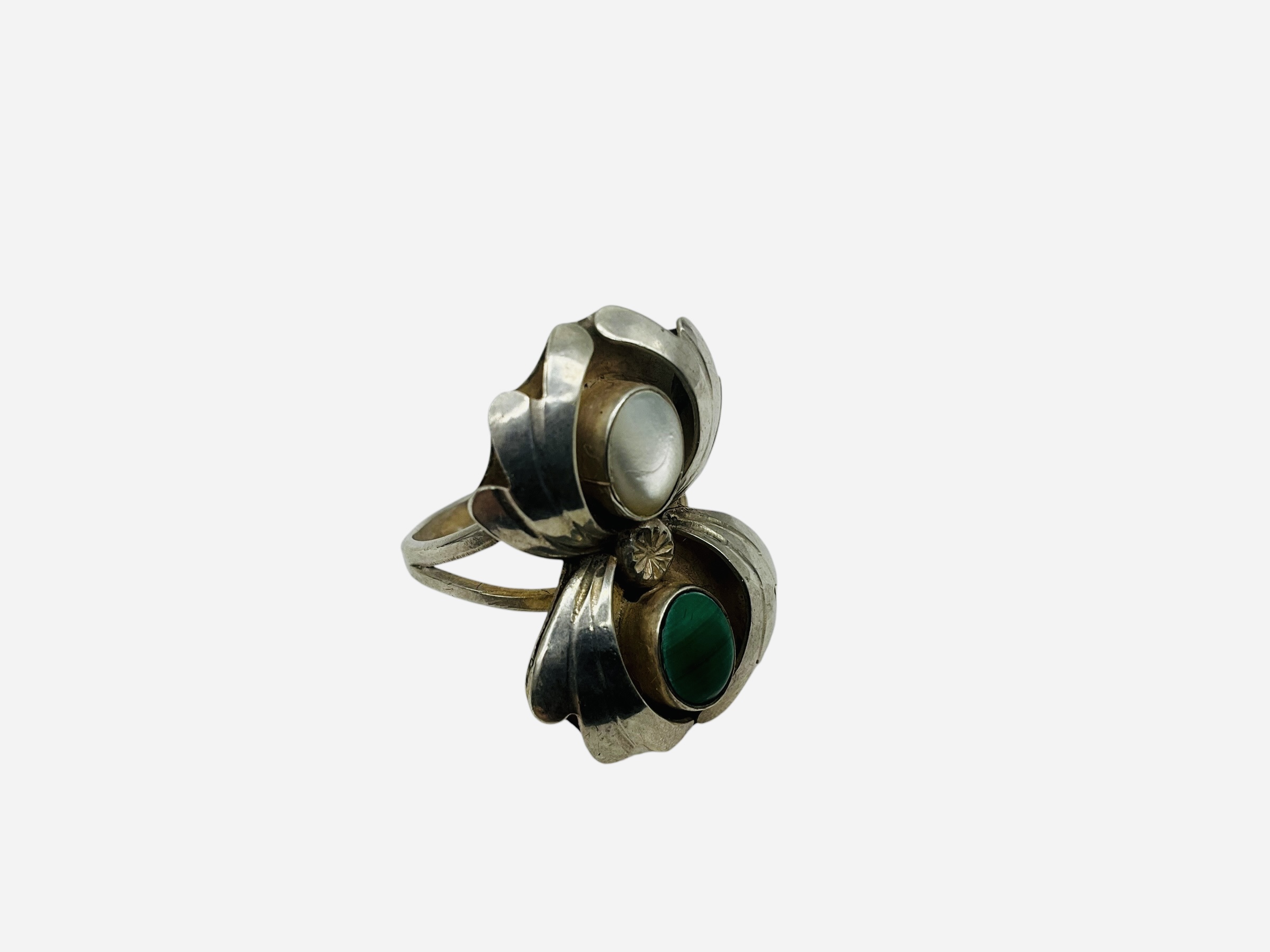 Sterling Silver Marcasite Ring w/ Green & White Stone