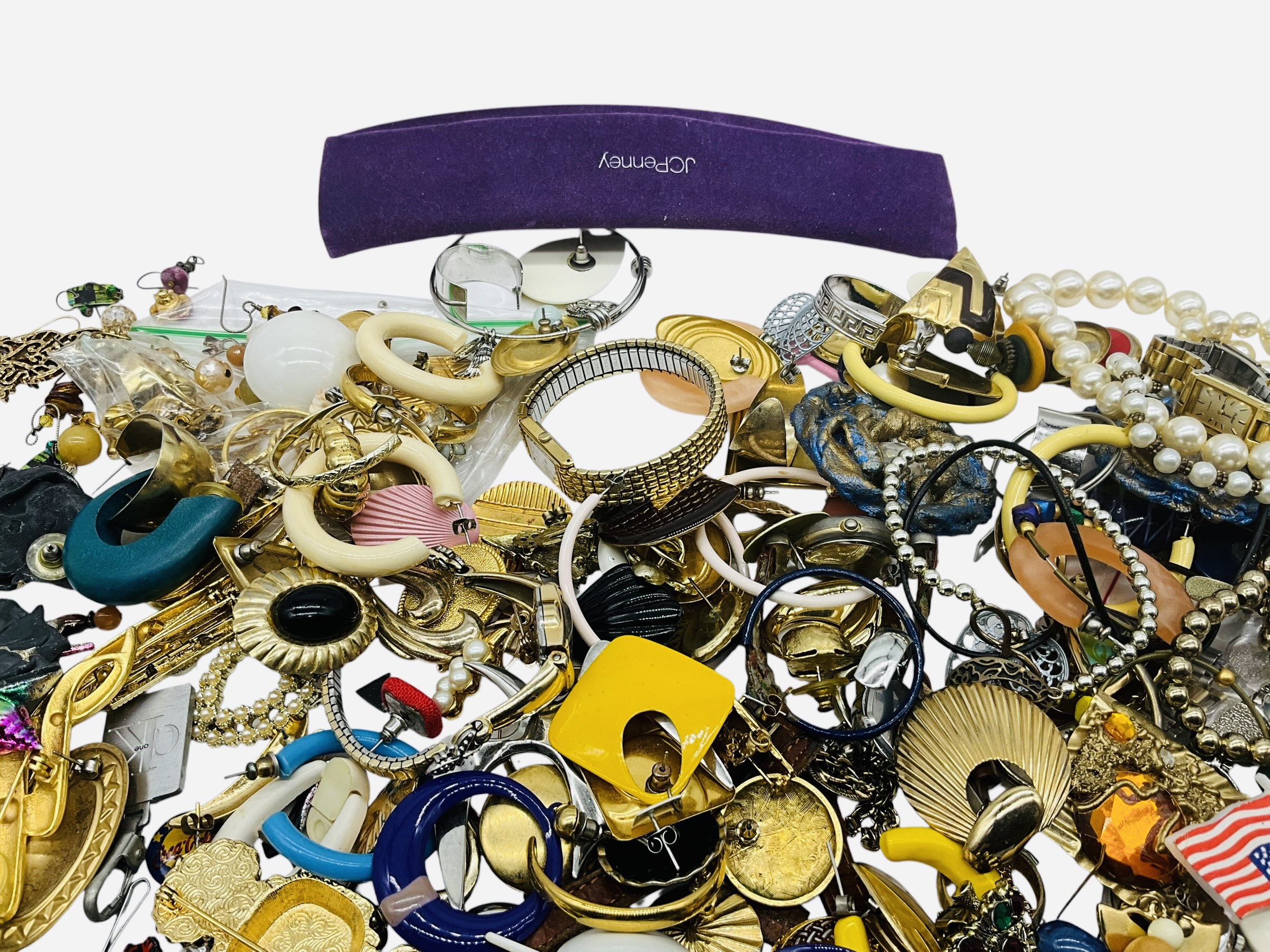 Large Lot Mixed Jewelry Watches Beads Brooches