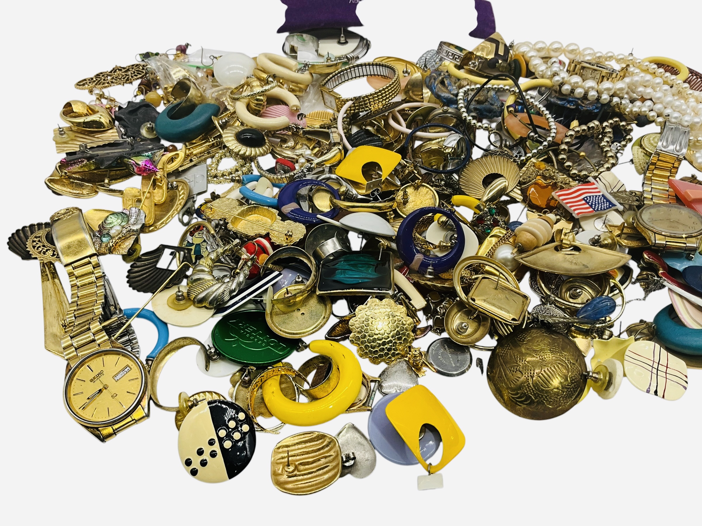Large Lot Mixed Jewelry Watches Beads Brooches