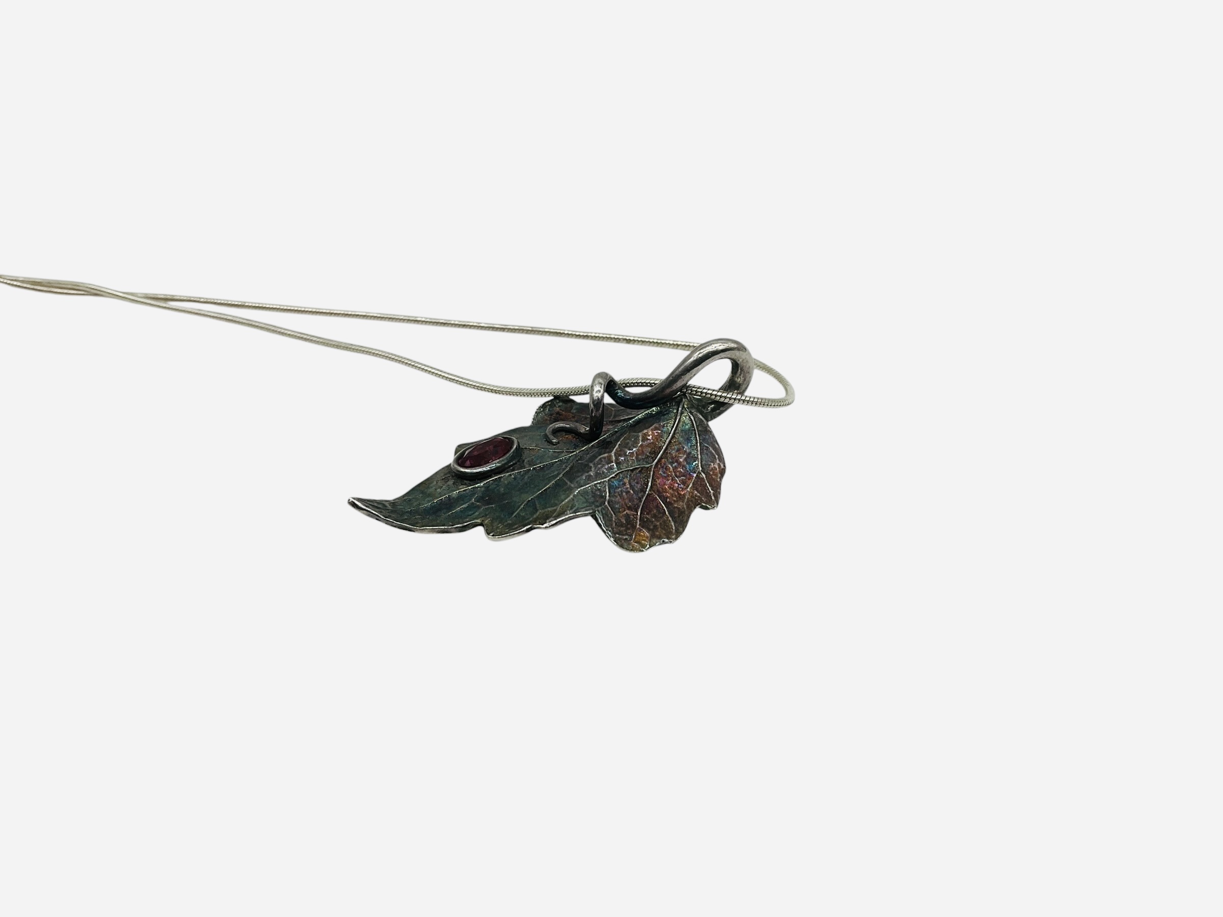 Sterling Silver Necklace w/ Leaf Pendant