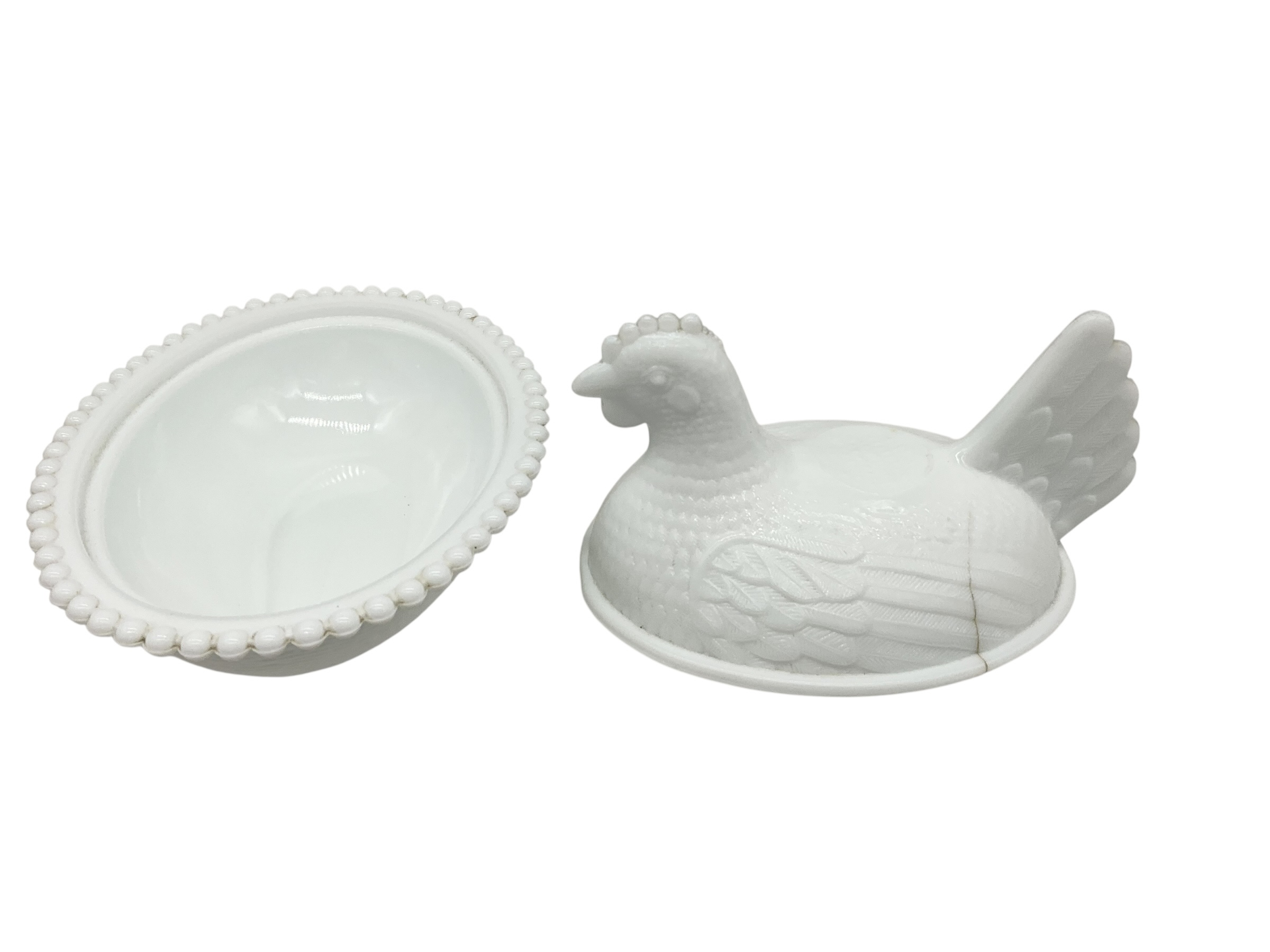Vintage Milk Glass Hen On Nest