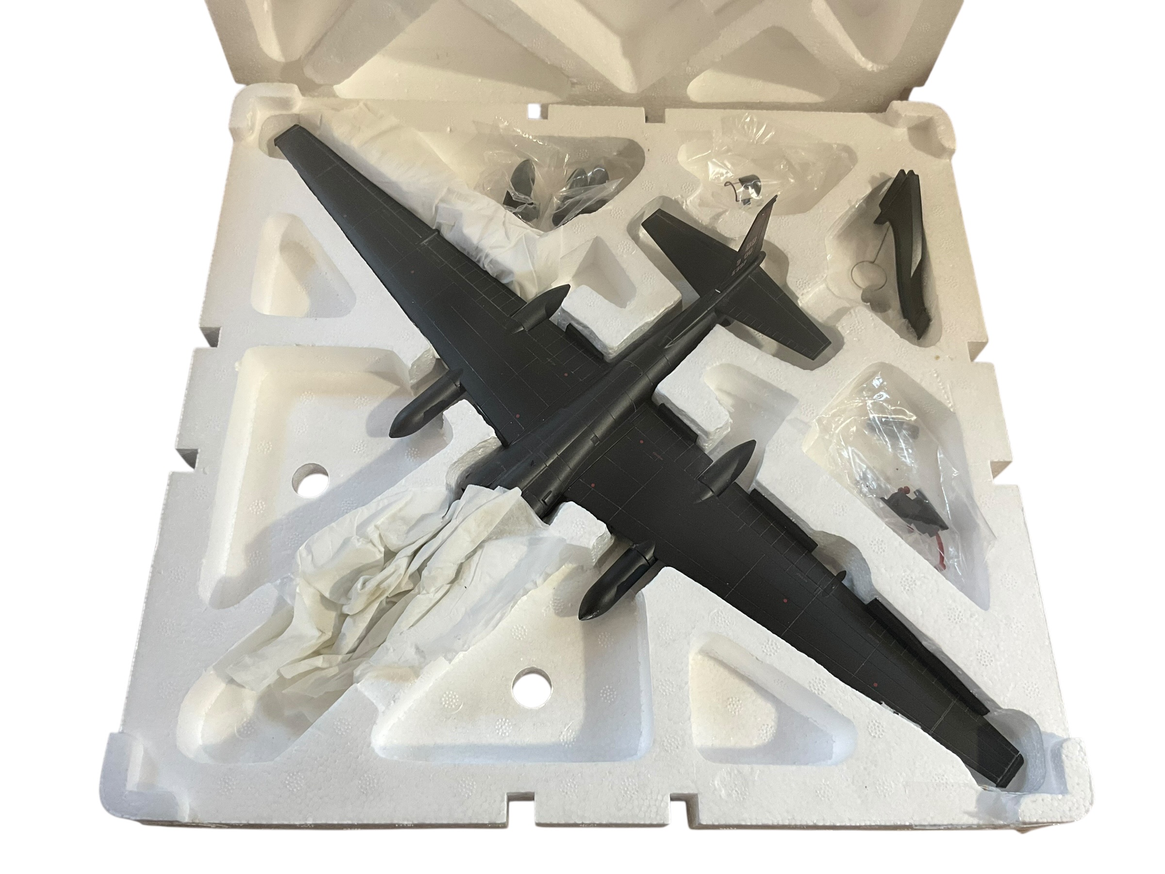 HobbyMaster Lockheed U-2 Dragon Lady Die Cast Model