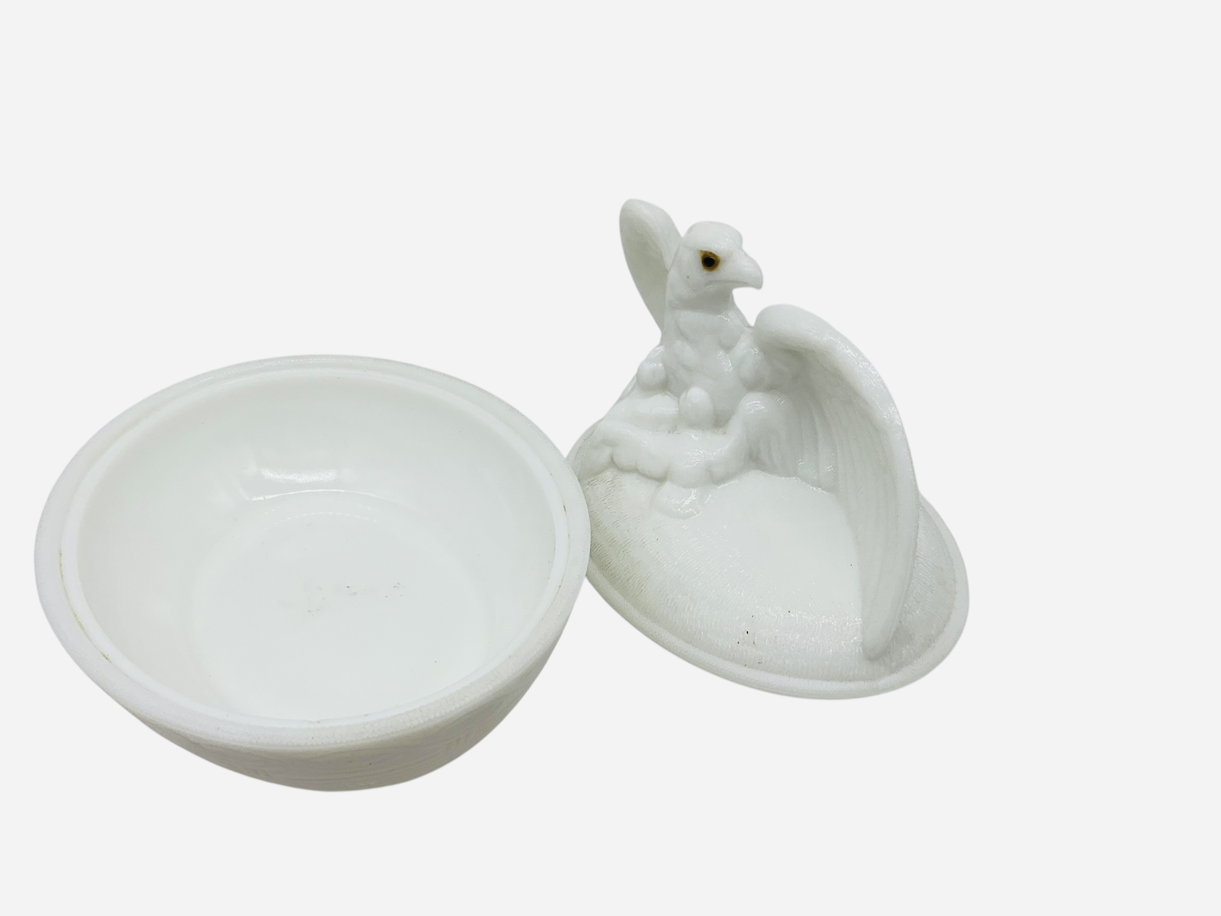 Vintage Westmoreland Milk Glass Eagle On Nest
