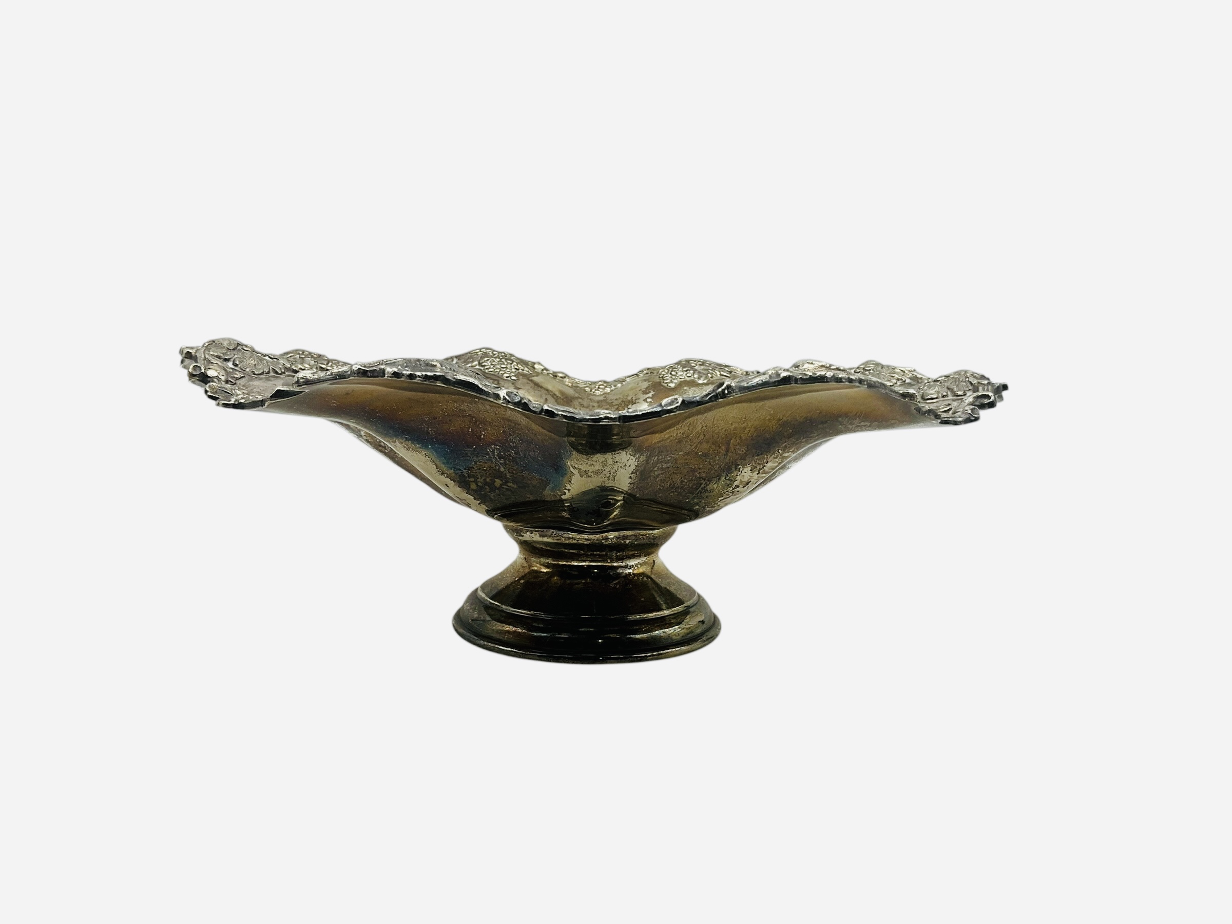 Sheffield Silver On Copper 156 Ruffled Edge Centerpiece