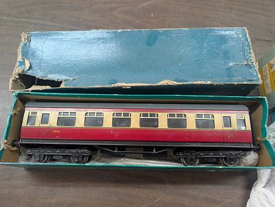 Bassett-Lowke O Gauge BR 1st. Corridor Coach, 111/0