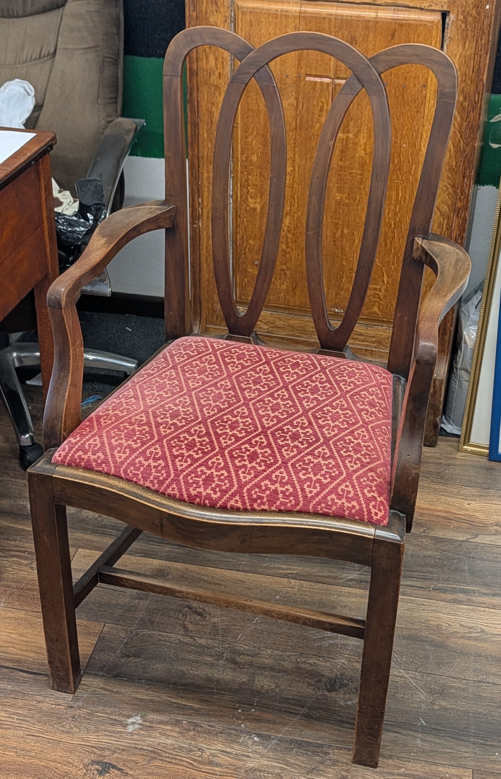 Lot 194