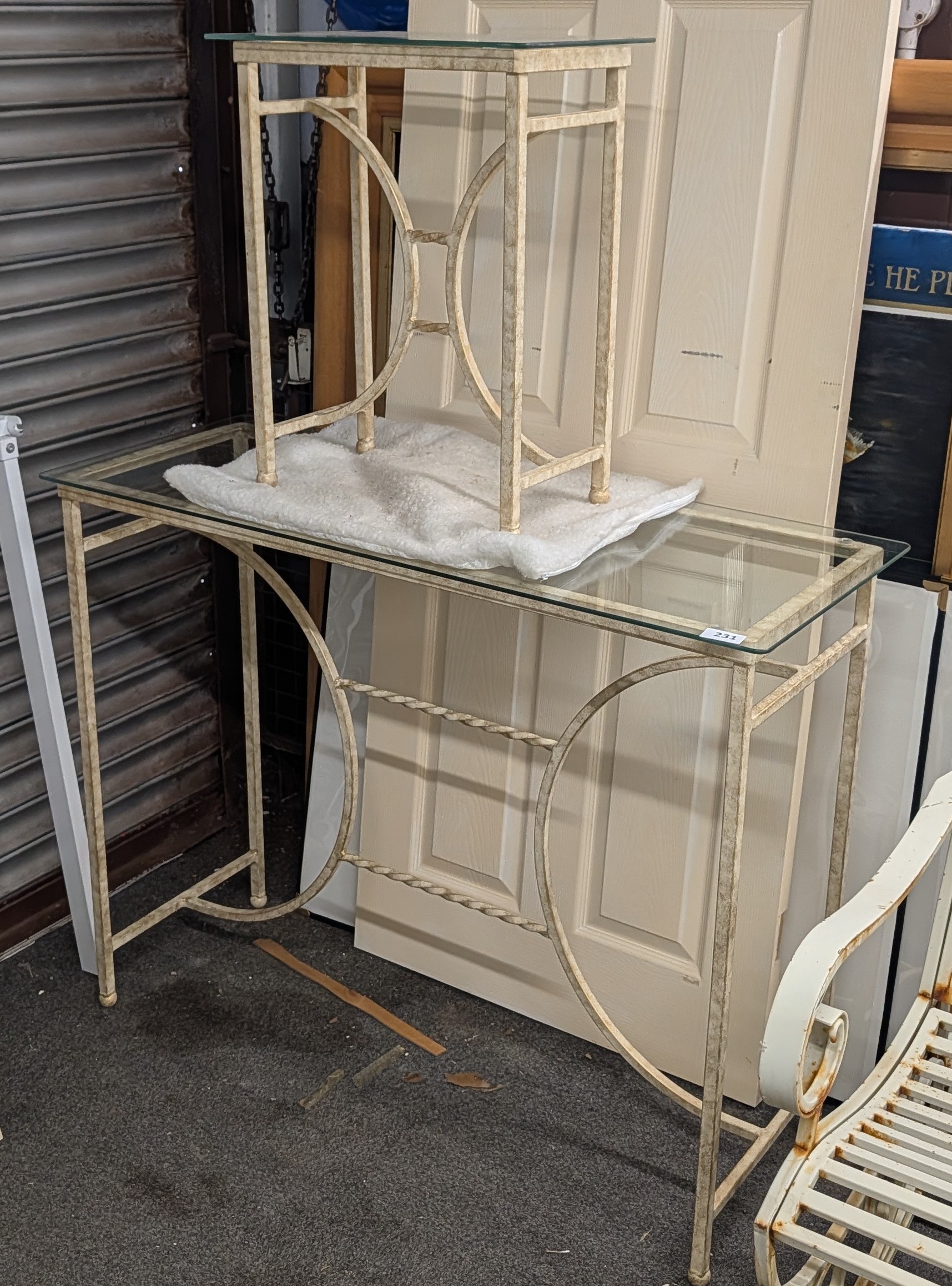 Lot 231