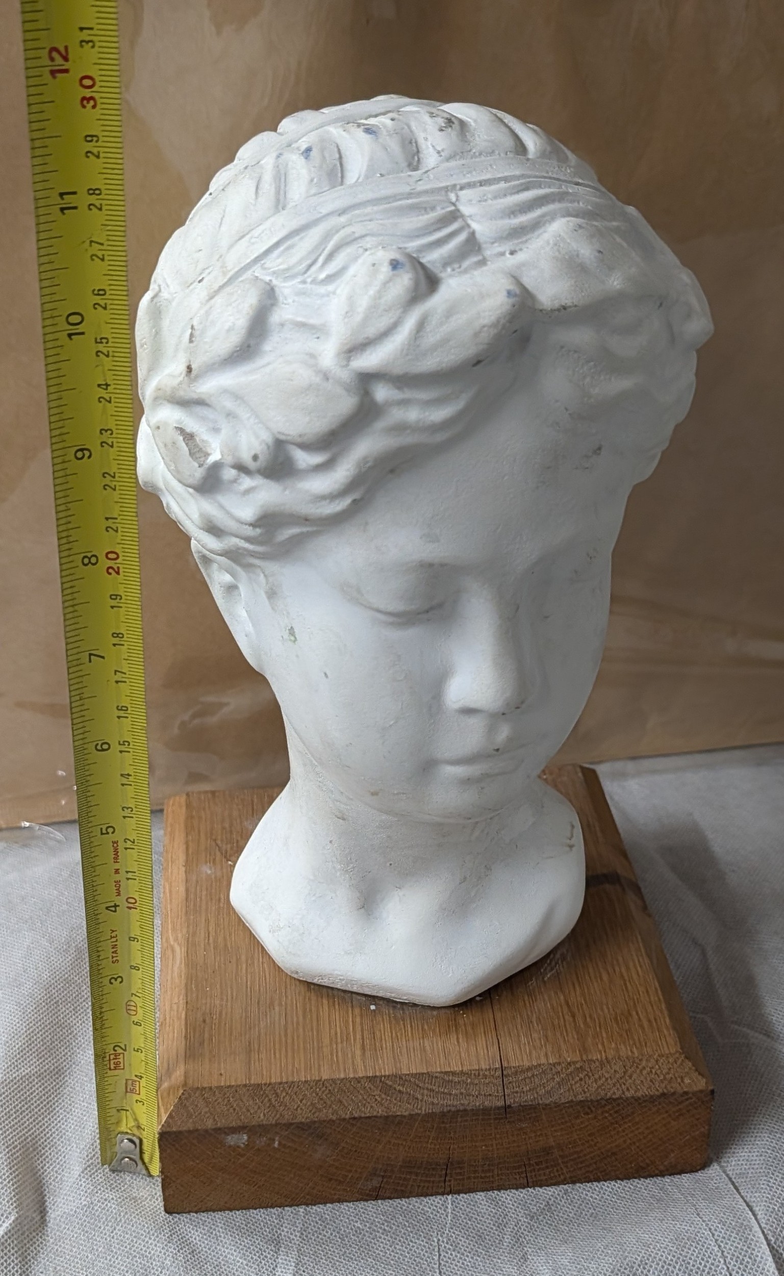 Lot 193