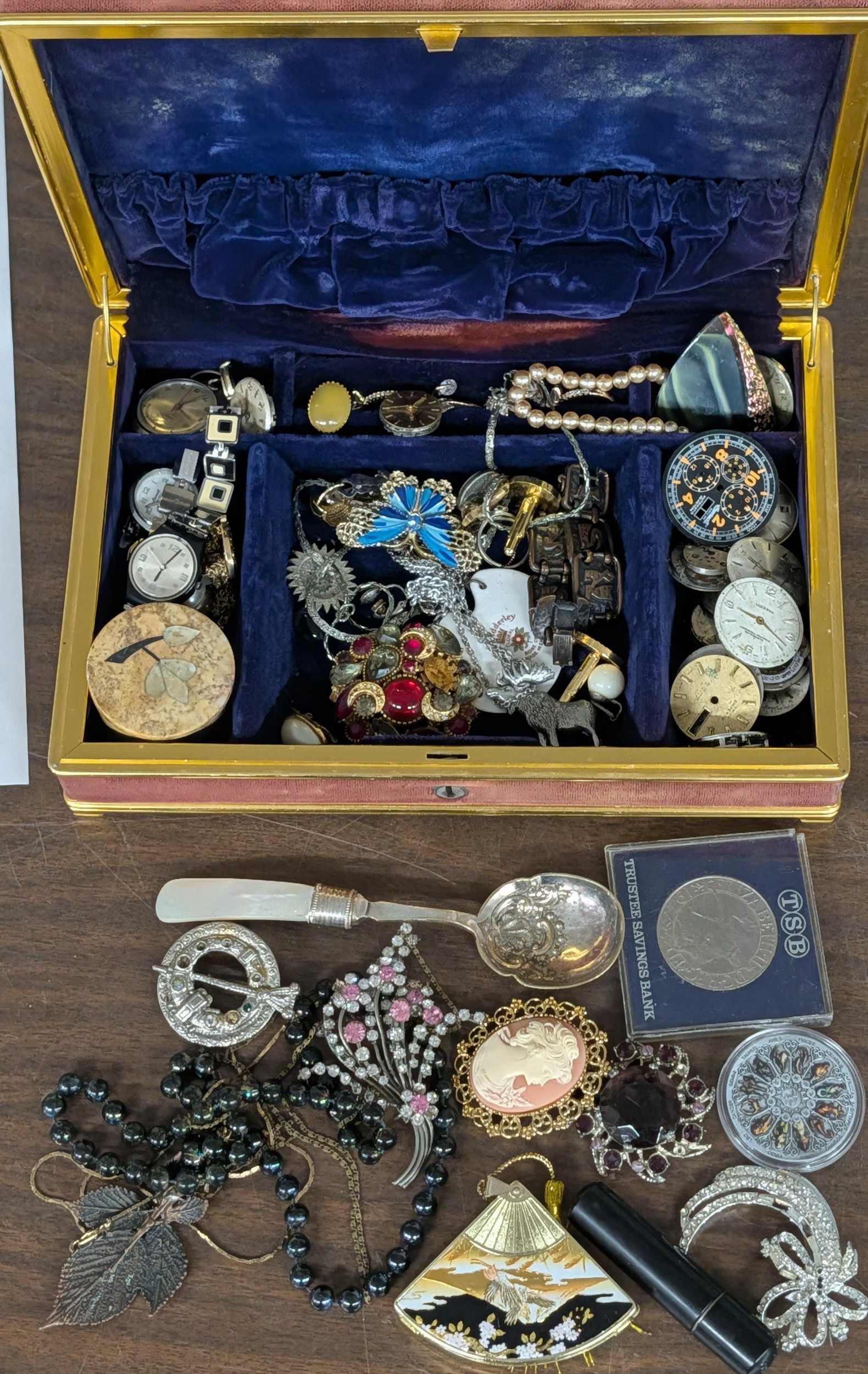 Lot 219