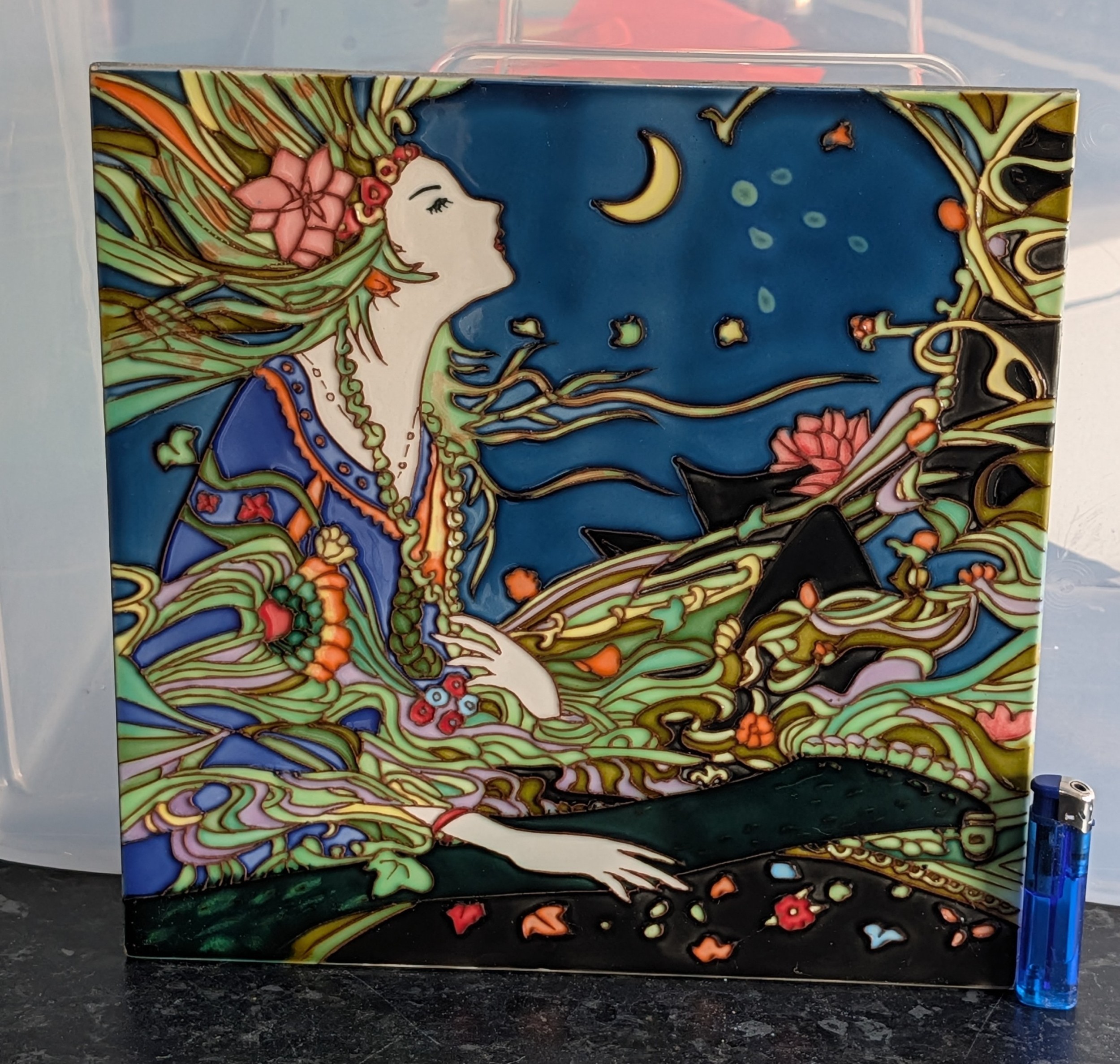 Lot 211