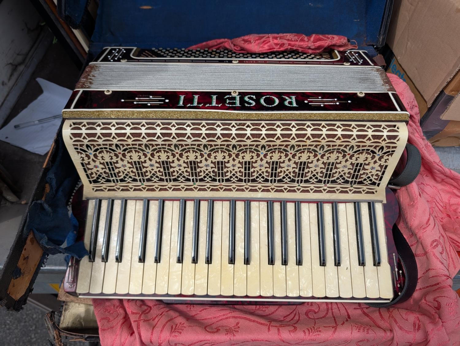Lot 411