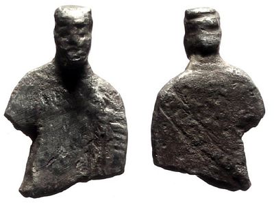 Fragment of crusader figurine, 25 mm, 5,26 g