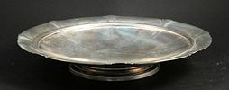 Vintage Tiffany Sterling Silver Footed Plate. Vintage Tiffany Sterling Silver Footed Image - 2