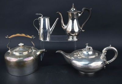 English Silver Teapot with a Greyhound Finial. English Silver Teapot with a Greyhound 
